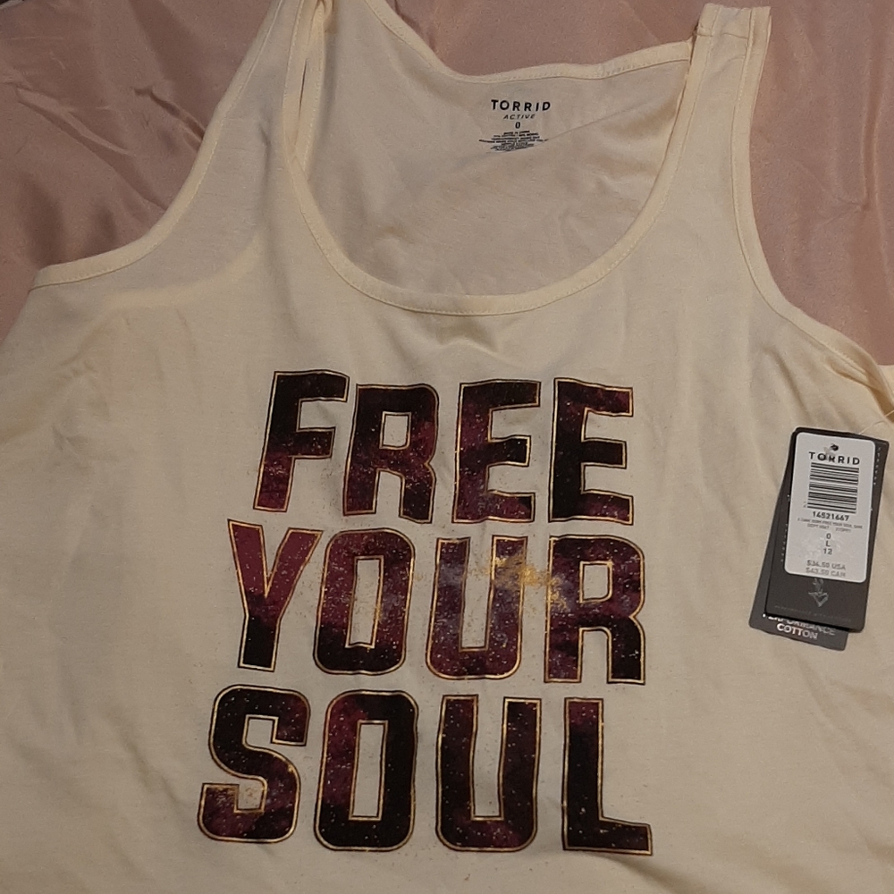 NWT-Torrid tank top.    536
